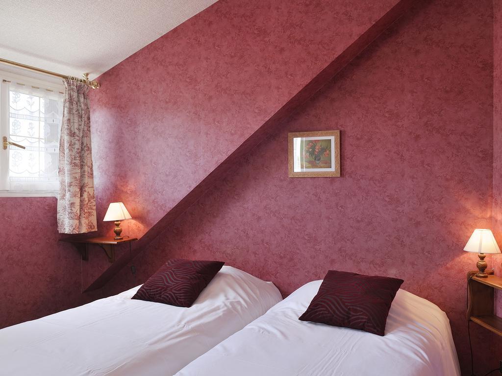 Logis Hotel Le Saint Florent Mont-pres-Chambord Exterior photo